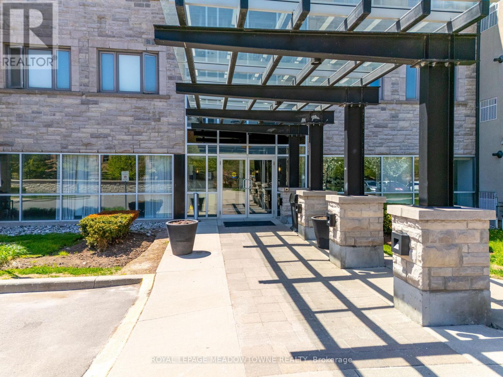 125 - 570 Lolita Gardens, Mississauga, Ontario  L5A 0A1 - Photo 31 - W12664010