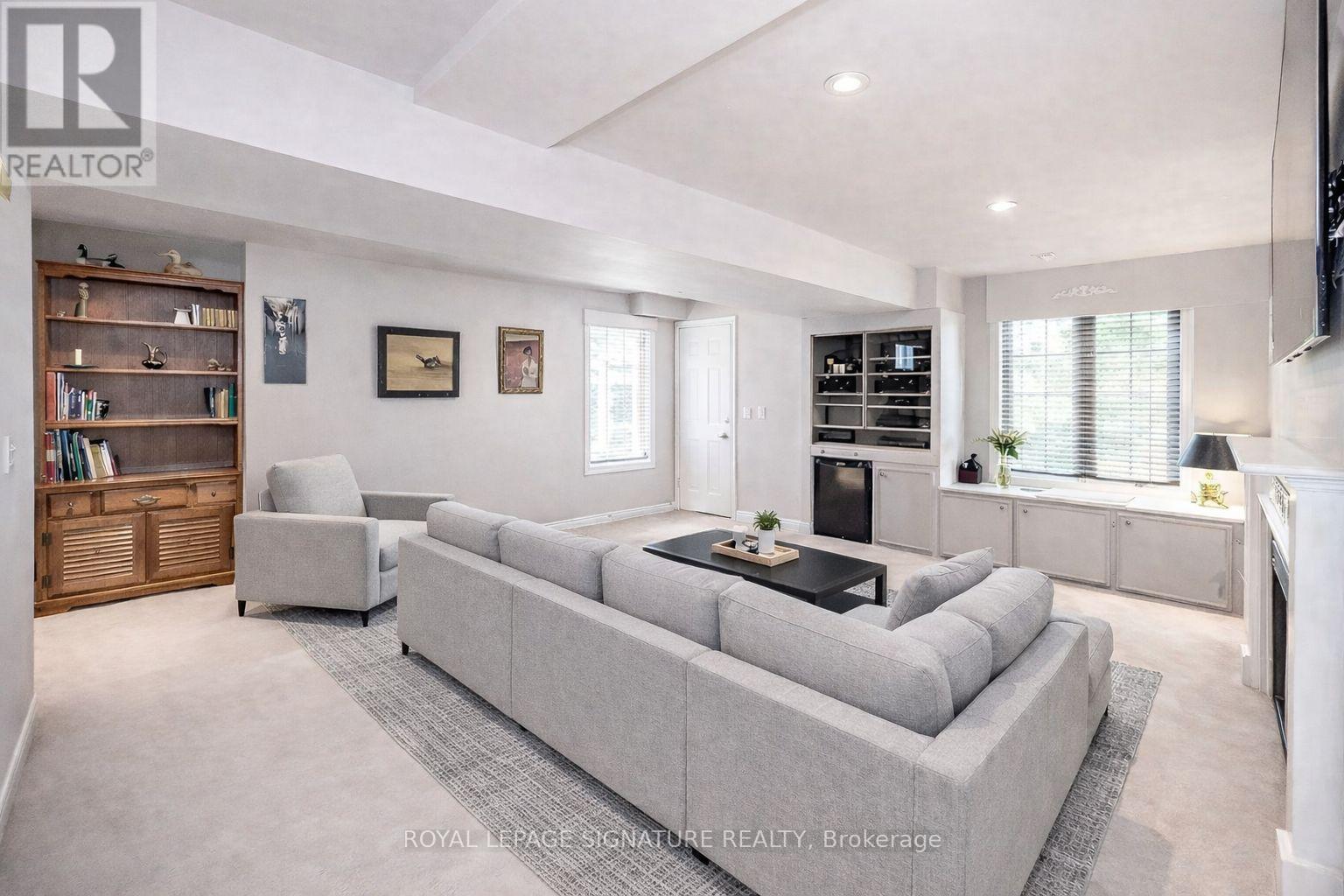 4 - 2871 Darien Road, Burlington, Ontario  L7M 4R6 - Photo 2 - W12664020