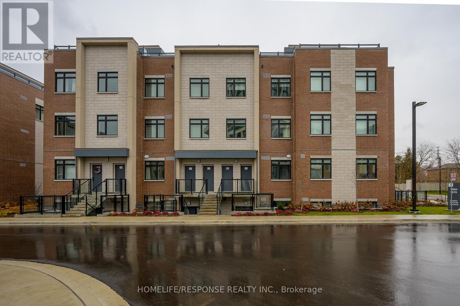 119 - 1070 Douglas Mccurdy Comm, Mississauga, Ontario  L5G 4B1 - Photo 4 - W12664060