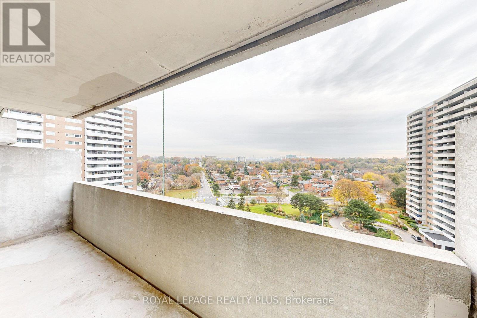 1206 - 260 Scarlett Road, Toronto, Ontario  M6N 4X6 - Photo 34 - W12664066