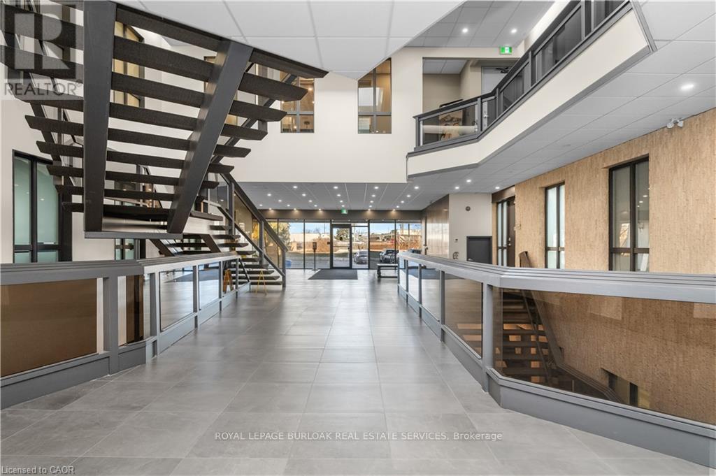 103 - 3410 South Service Road, Burlington, Ontario  L7N 3T9 - Photo 2 - W12664070