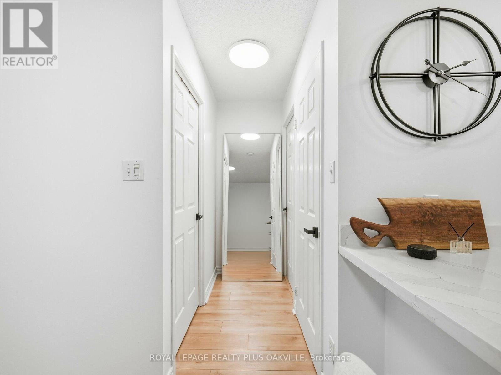 2016 - 156 Enfield Place, Mississauga, Ontario  L5B 4L8 - Photo 15 - W12664072