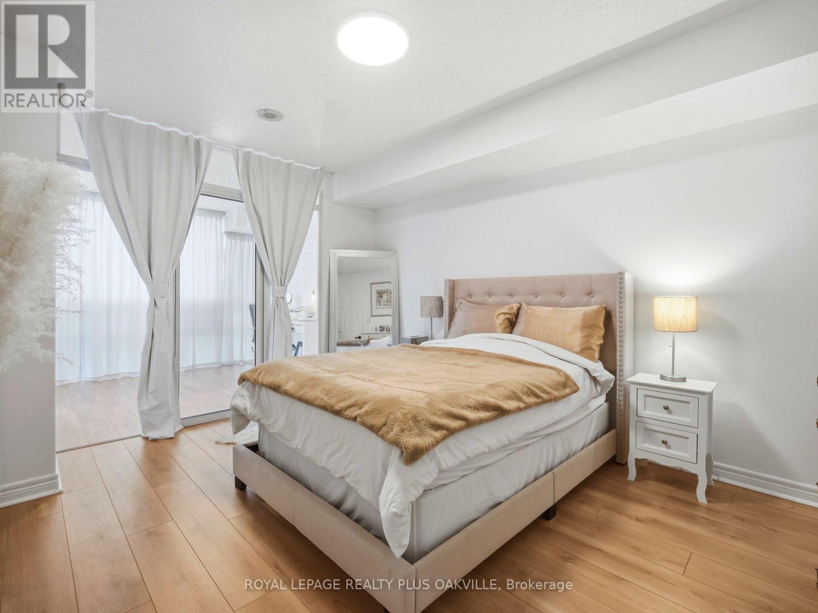 2016 - 156 Enfield Place, Mississauga, Ontario  L5B 4L8 - Photo 18 - W12664072