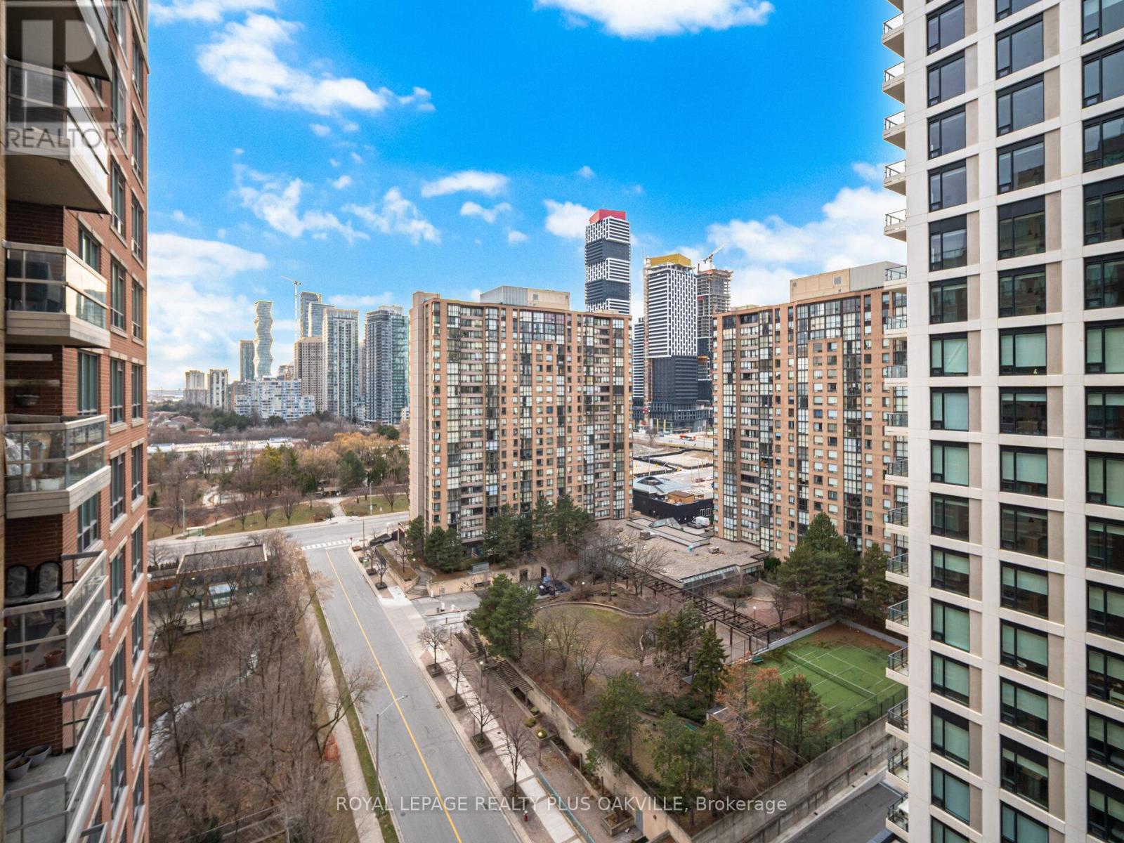 2016 - 156 Enfield Place, Mississauga, Ontario  L5B 4L8 - Photo 28 - W12664072