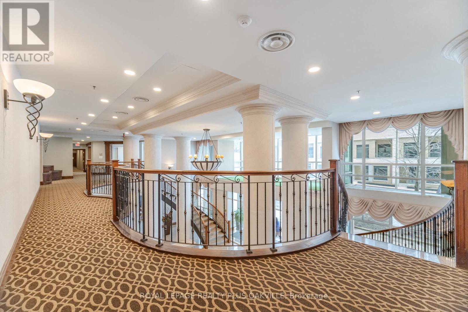 2016 - 156 Enfield Place, Mississauga, Ontario  L5B 4L8 - Photo 33 - W12664072