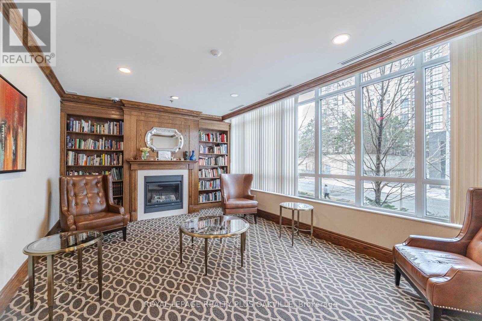 2016 - 156 Enfield Place, Mississauga, Ontario  L5B 4L8 - Photo 34 - W12664072