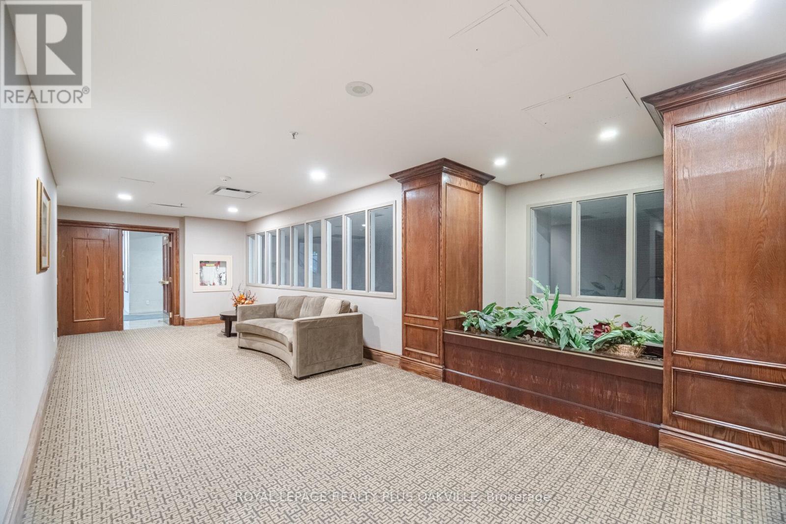 2016 - 156 Enfield Place, Mississauga, Ontario  L5B 4L8 - Photo 43 - W12664072