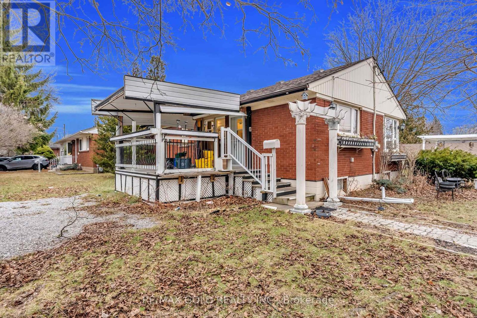 5921 Scott Street, Niagara Falls, Ontario  L2E 3B2 - Photo 6 - X12648582