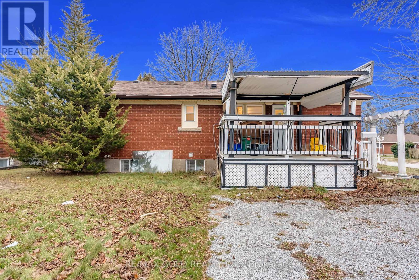 5921 Scott Street, Niagara Falls, Ontario  L2E 3B2 - Photo 8 - X12648582