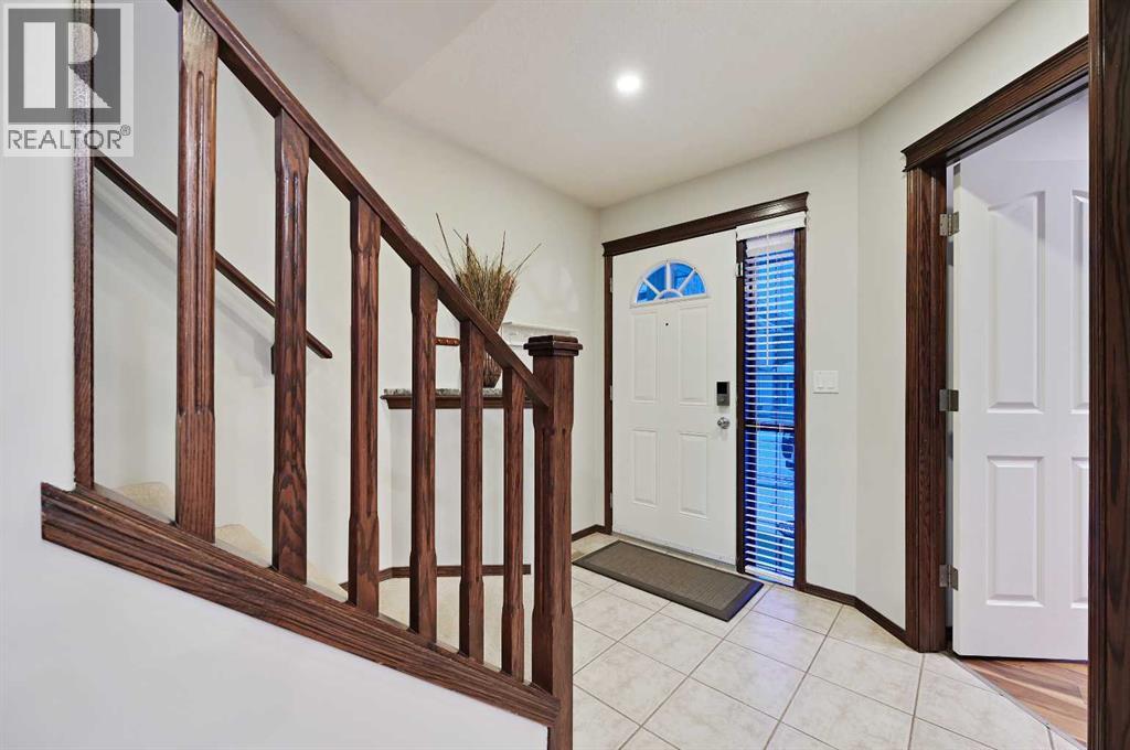 71 Cranberry Place Se, Calgary, Alberta  T3M 0G9 - Photo 4 - A2272720