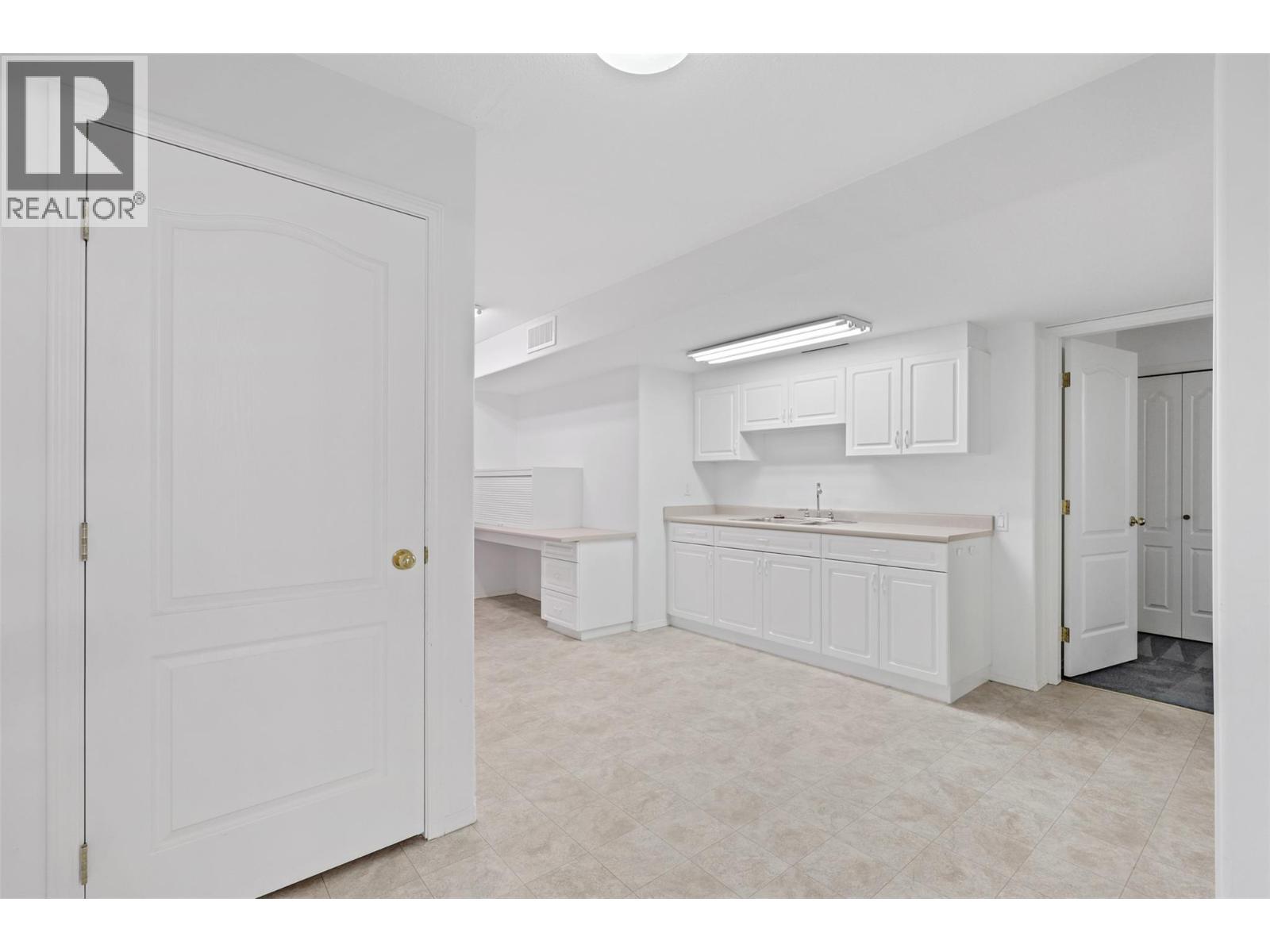 1575 Springhill Drive Unit# 31, Kamloops, British Columbia  V2E 2N9 - Photo 41 - 10362896