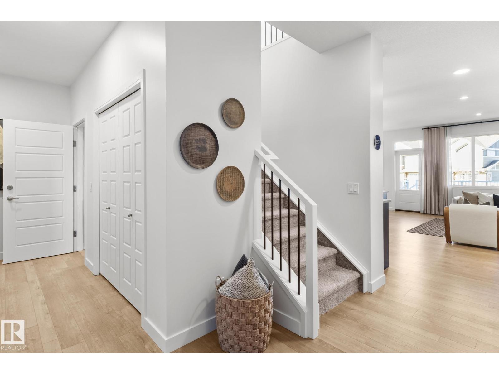 2331 Muckleplum Wy Sw, Edmonton, Alberta  T6X 3J9 - Photo 4 - E4469090