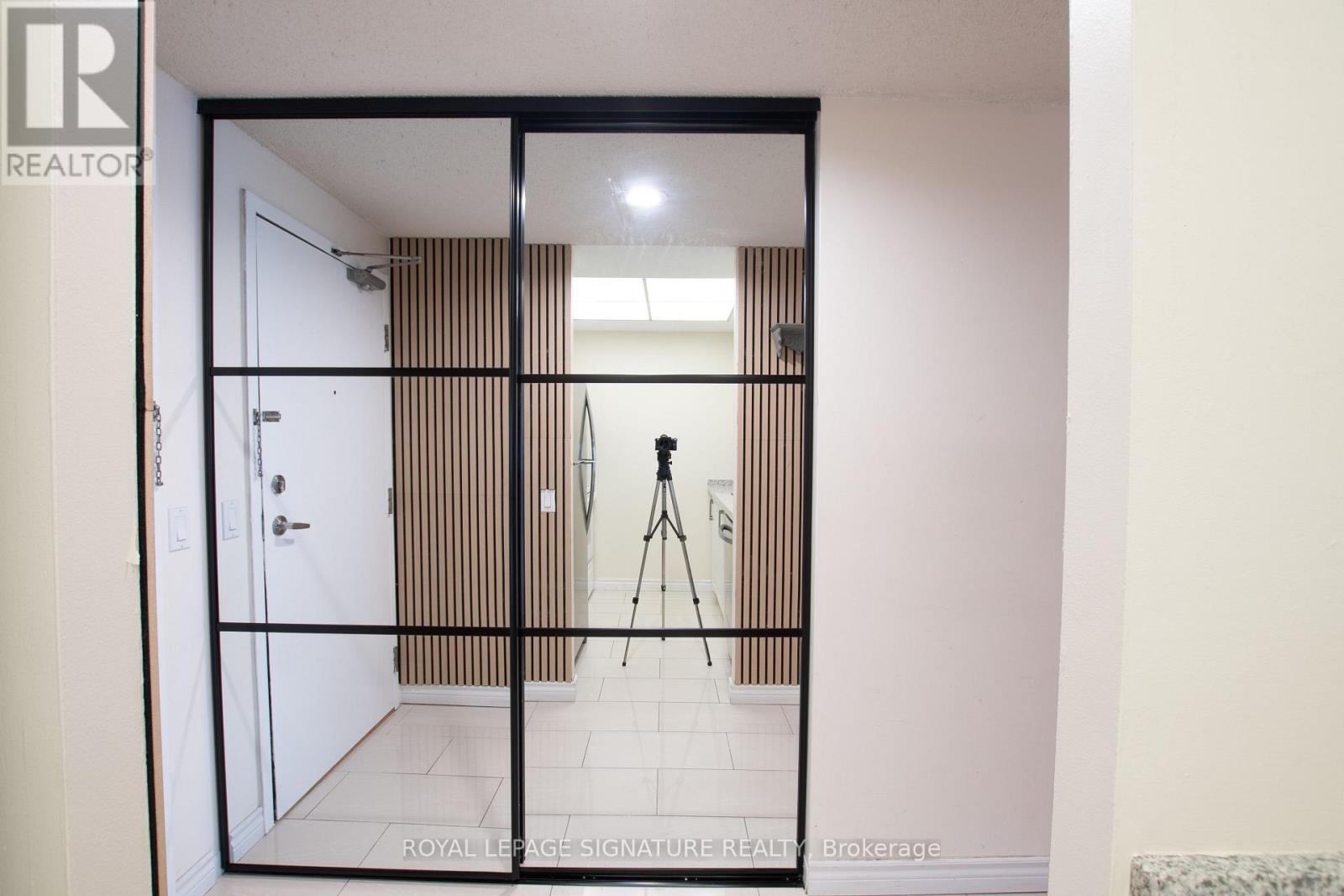 1604 - 7 Bishop Avenue, Toronto, Ontario M2M 4J4 - Photo 34 - C12663694