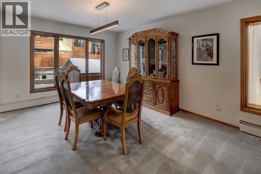 755 Strathcona Drive Sw, Calgary, Alberta  T3H 1P2 - Photo 7 - A2275767