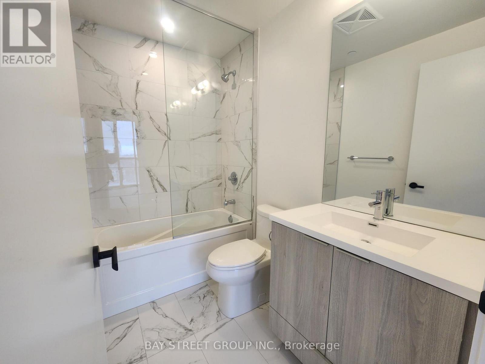 3009 - 8 Interchange Way, Vaughan, Ontario  L4K 0R2 - Photo 20 - N12628310