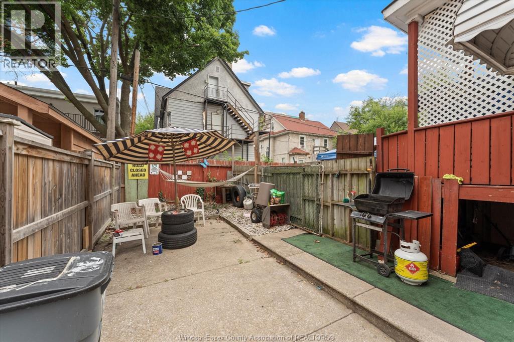 1048 Pelissier, Windsor, Ontario  N9A 4L7 - Photo 16 - 26000238