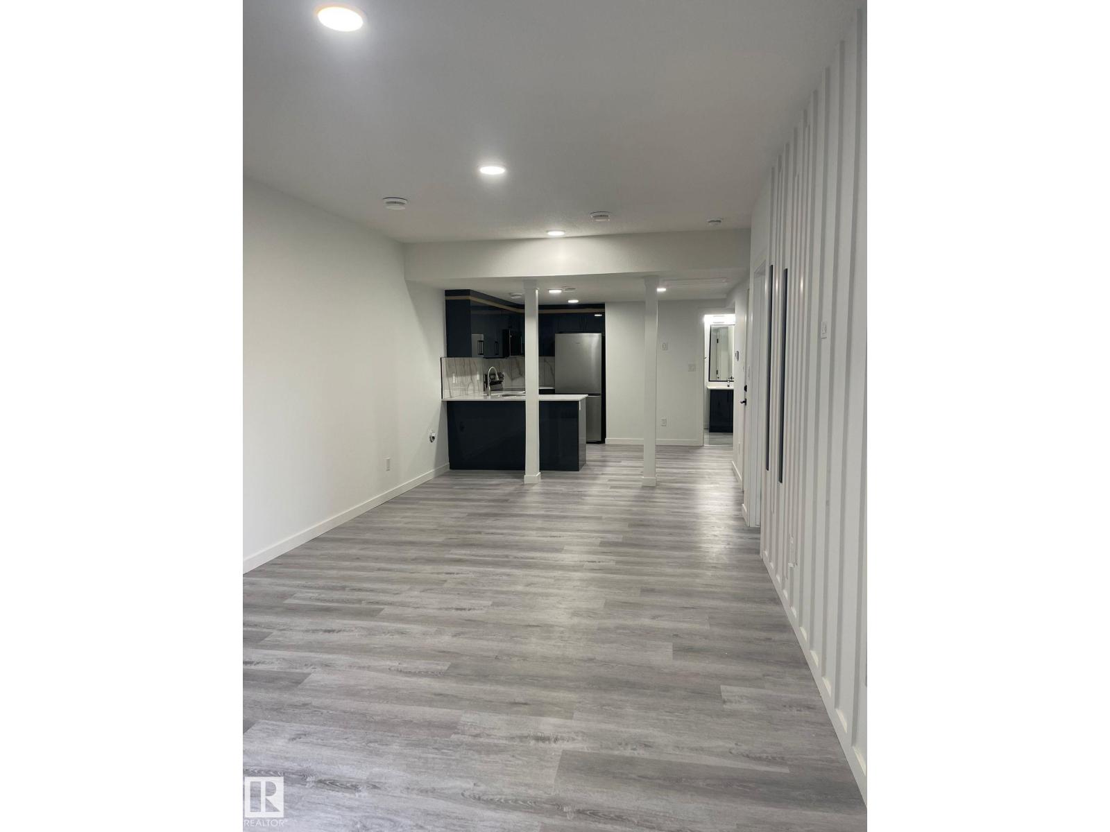 Basement 1565 Esaiw Pl Nw, Edmonton, Alberta  T6M 0E5 - Photo 5 - E4469091