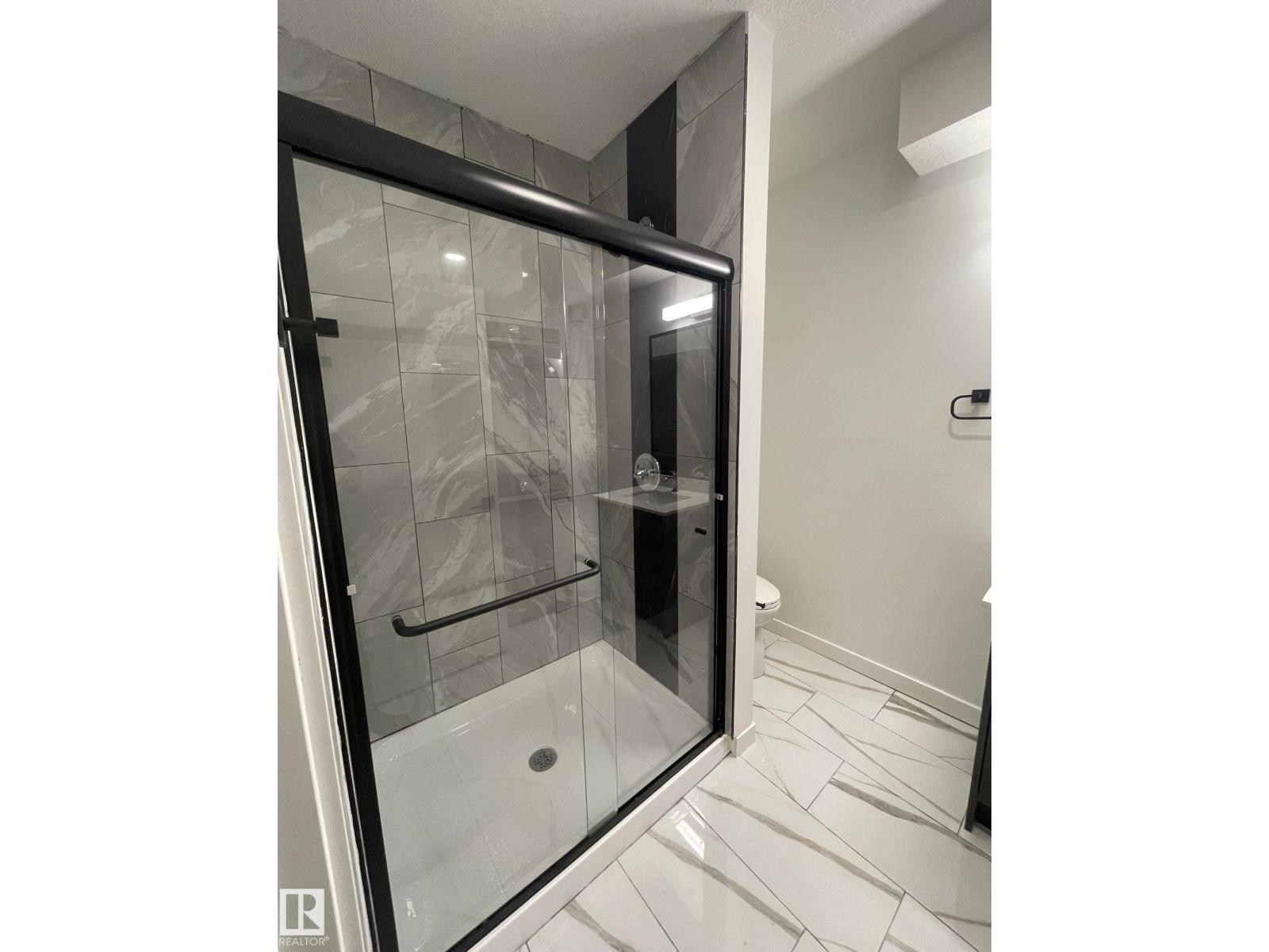 Basement 1565 Esaiw Pl Nw, Edmonton, Alberta  T6M 0E5 - Photo 14 - E4469091