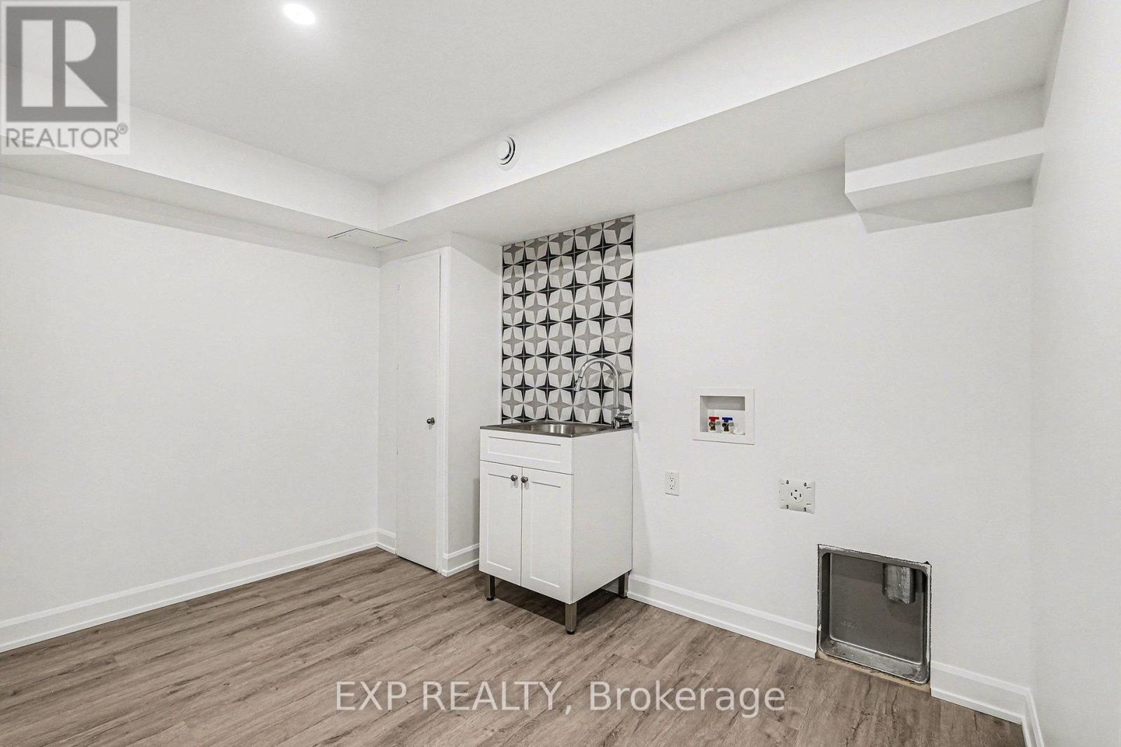 220 Capri Avenue, Russell, Ontario K0A 1W0 - Photo 12 - X12664076