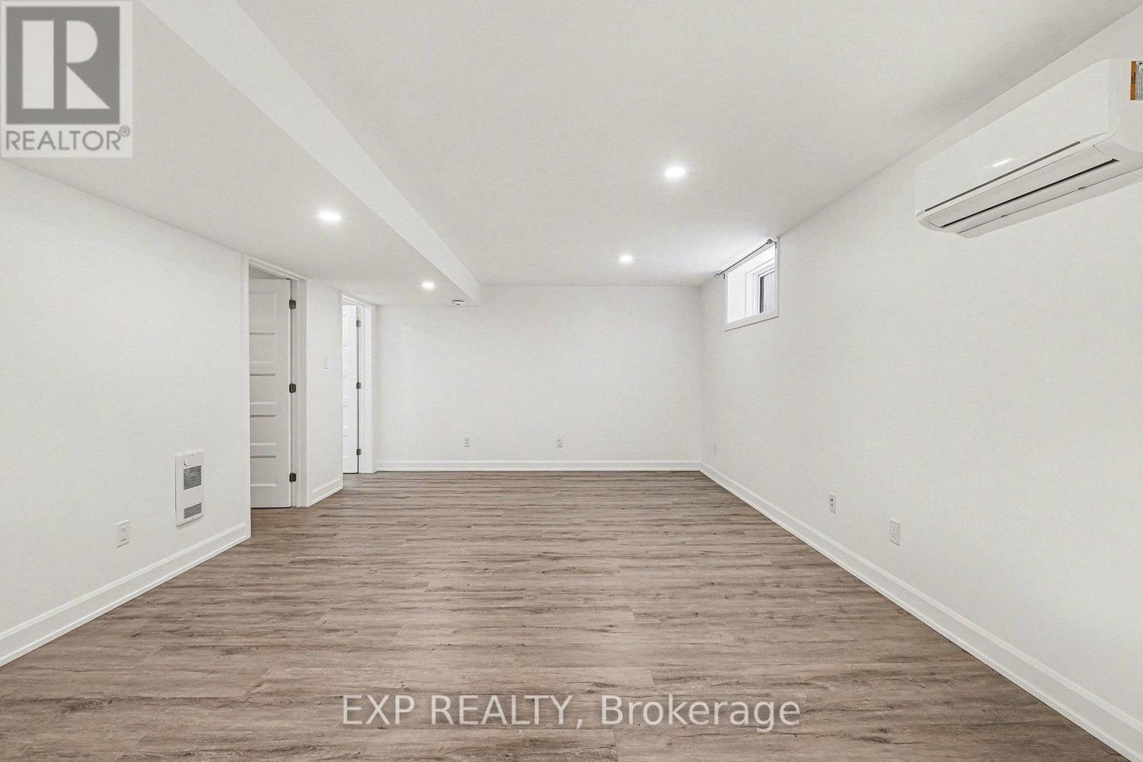 220 Capri Avenue, Russell, Ontario K0A 1W0 - Photo 3 - X12664076