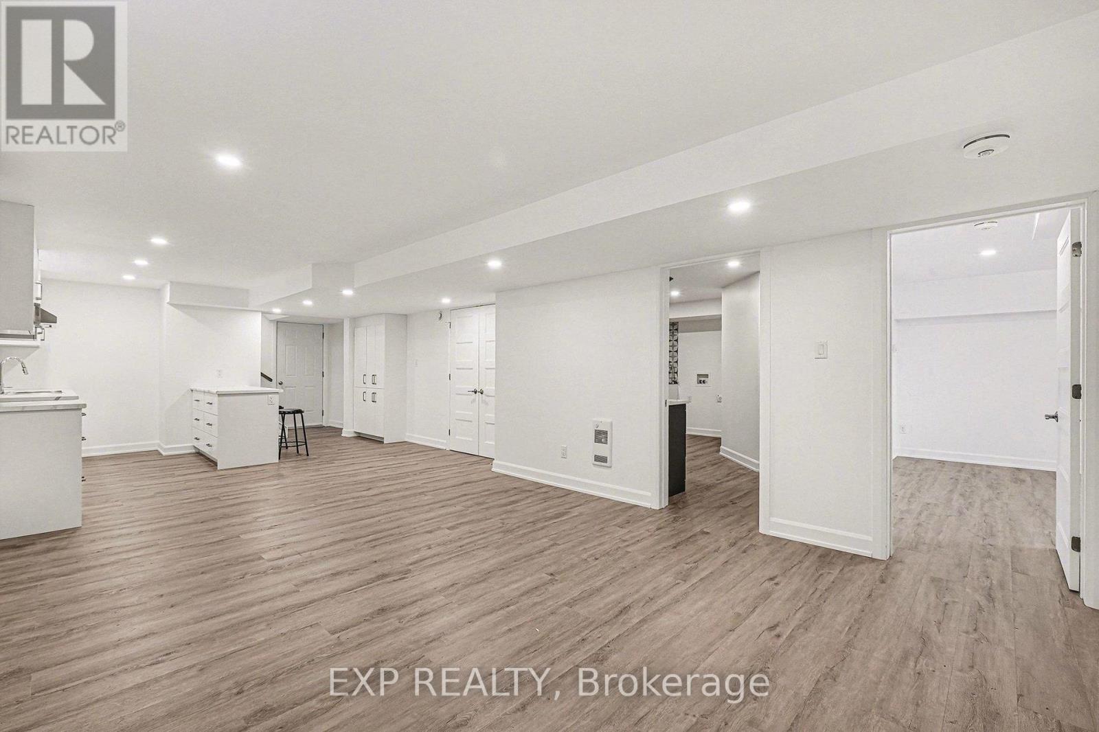 220 Capri Avenue, Russell, Ontario K0A 1W0 - Photo 5 - X12664076