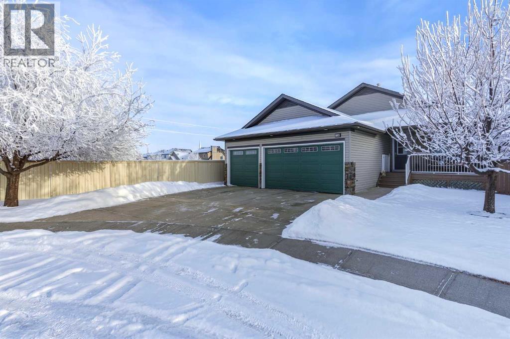 734 Woodside Bay NW, airdrie, Alberta