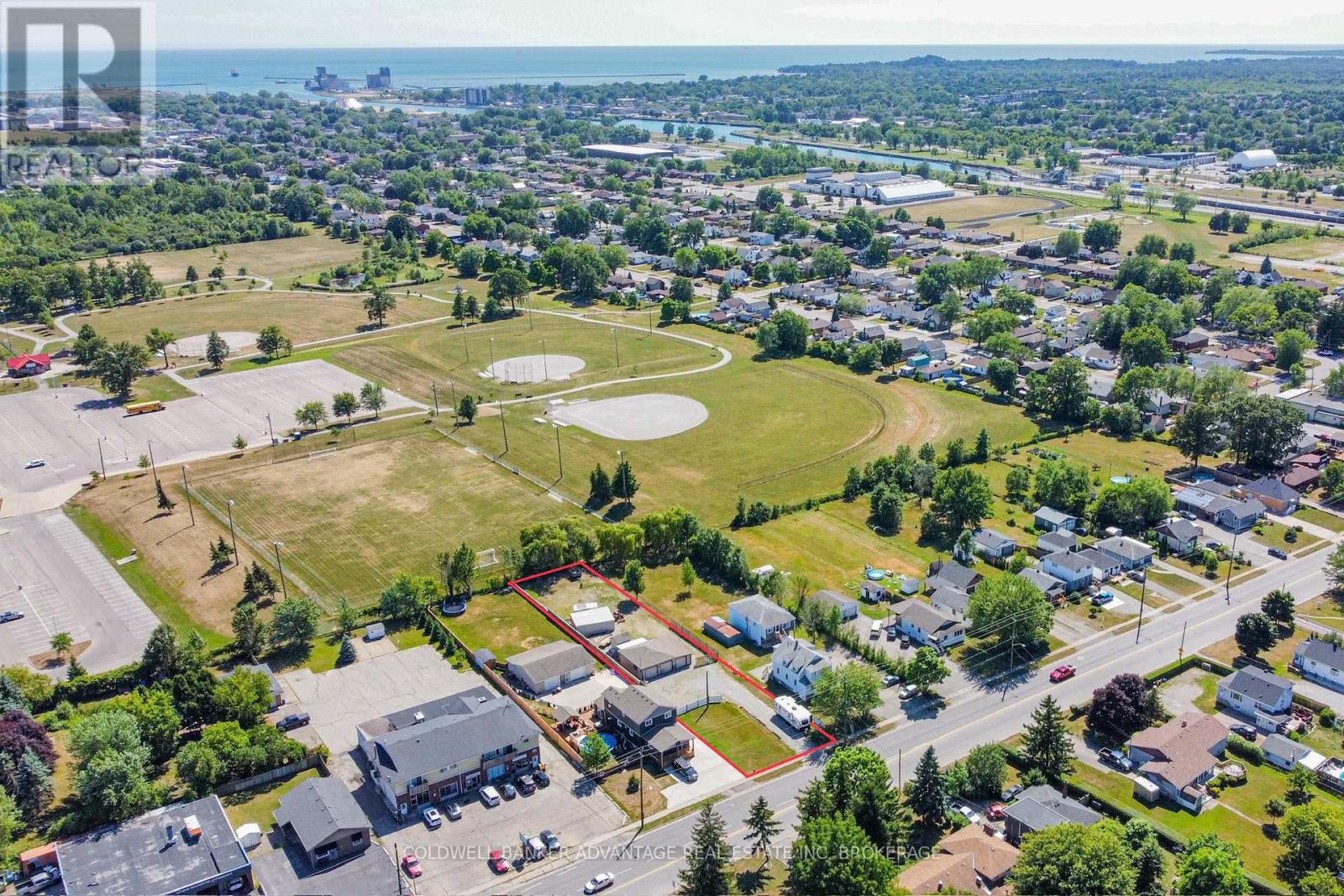 173 Main Street E, Port Colborne, Ontario  L3K 1S5 - Photo 2 - X12664094