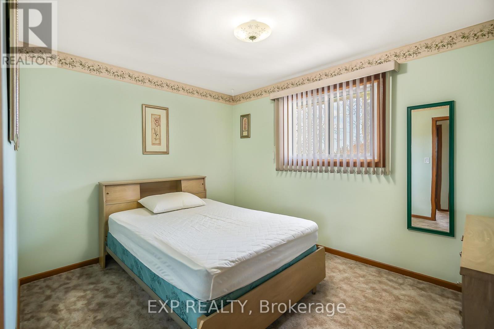 70 Radford Avenue, Fort Erie, Ontario  L2A 5H8 - Photo 13 - X12664132