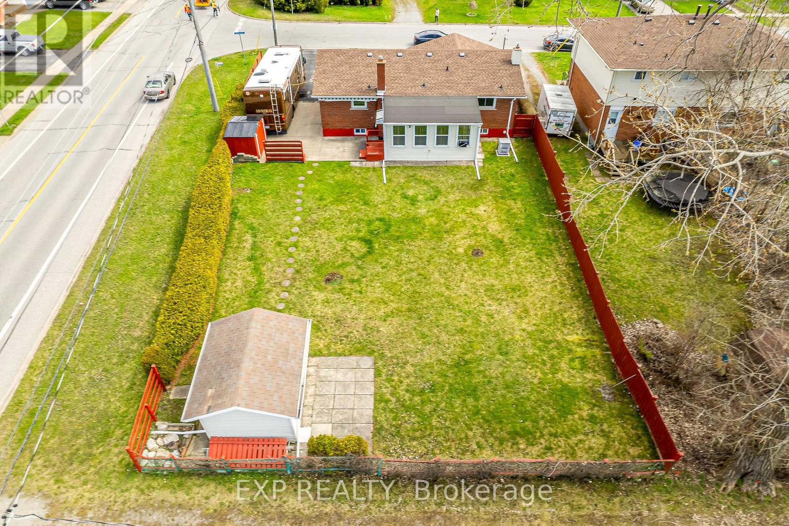 70 Radford Avenue, Fort Erie, Ontario  L2A 5H8 - Photo 36 - X12664132