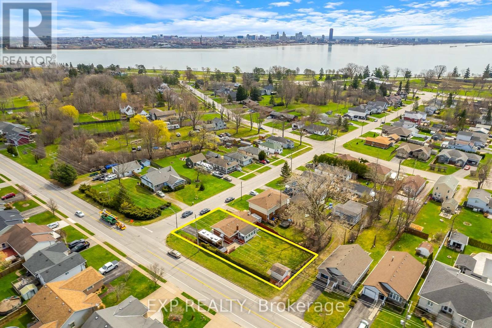 70 Radford Avenue, Fort Erie, Ontario  L2A 5H8 - Photo 38 - X12664132