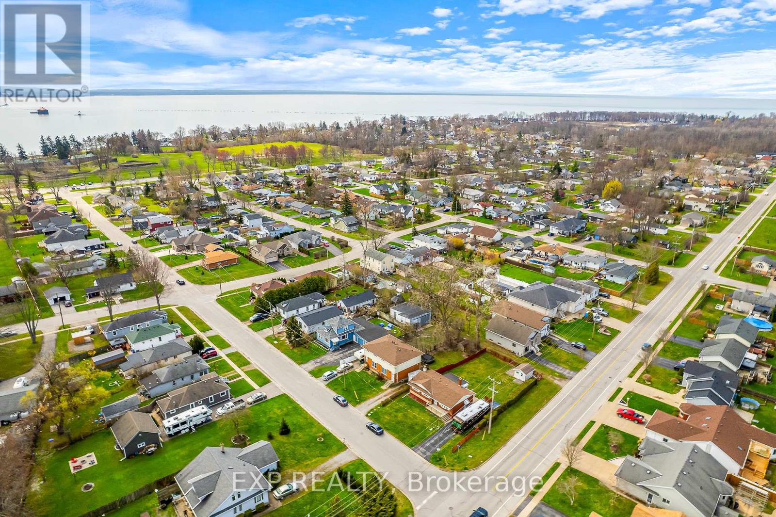 70 Radford Avenue, Fort Erie, Ontario  L2A 5H8 - Photo 39 - X12664132