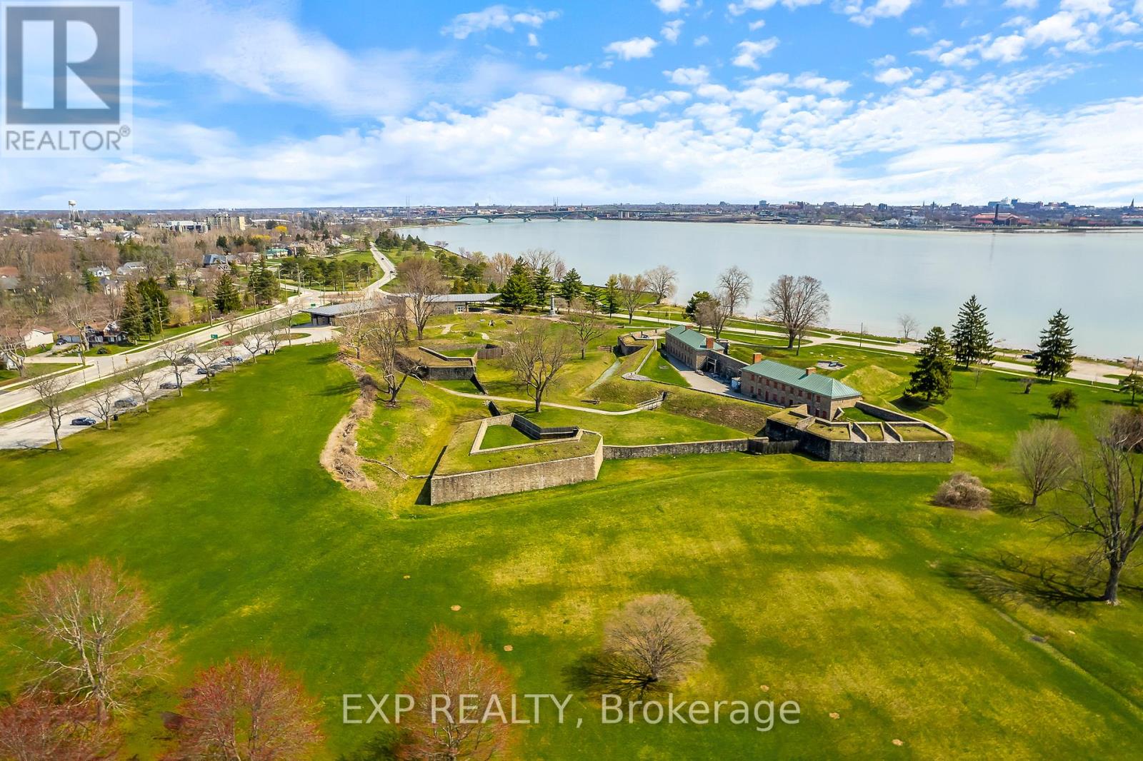 70 Radford Avenue, Fort Erie, Ontario  L2A 5H8 - Photo 41 - X12664132