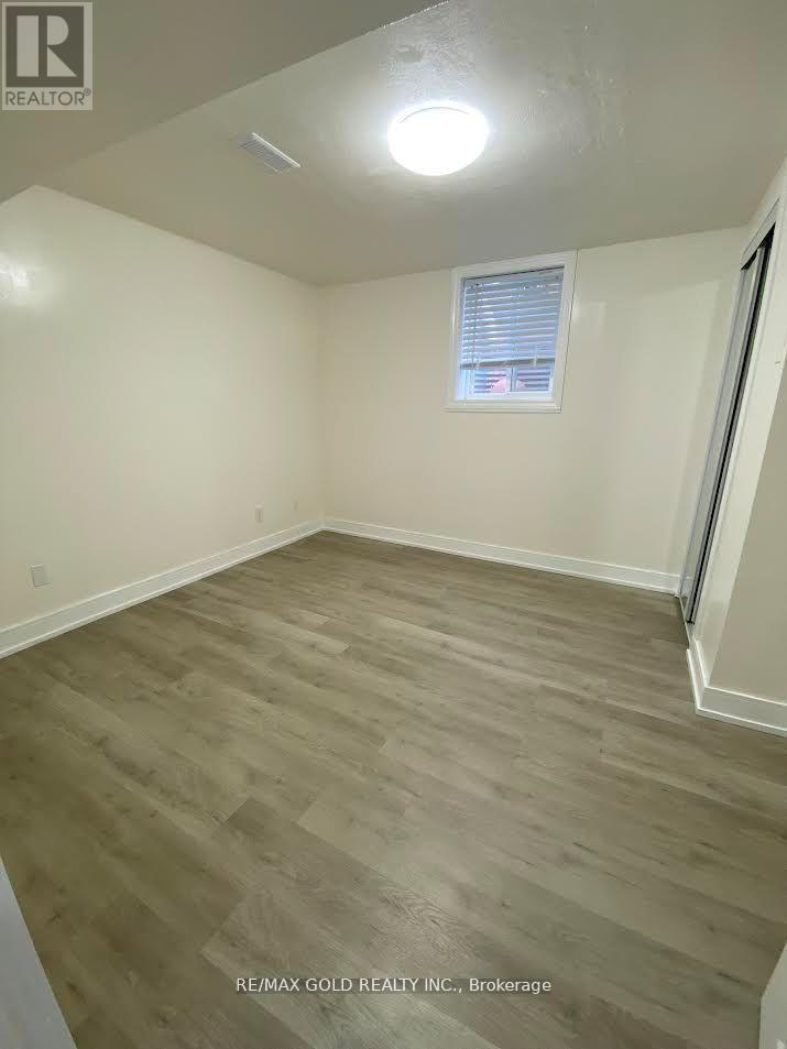 68 Sprucelands Avenue, Brampton, Ontario  L6R 1N3 - Photo 10 - W12658576