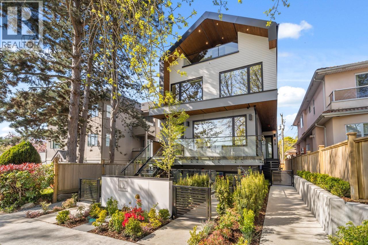 Discover refined living in this stunning 1/2 duplex by Mahnger Homes in the heart of Douglas Park! Elegant design meets luxury with warm tones, oversized windows, and brushed White Oak floors throughout. The large gourmet kitchen boasts sleek flat-panel cabinetry, quartz counters/backsplash, and premium matte white appliances. Upstairs, find the spacious primary bedroom with walk-in closet and balcony. The versatile third level offers a bedroom, guest room, or expansive family room opening to a covered deck-perfect for entertaining. Stay comfortable year-round with a heat pump for heating and cooling. Covered parking and 3 storage lockers add convenience. Steps from parks, cafes, top schools, and transit-this is urban living at its finest! Open House Jan 31st & Feb 1st Sat/Sun 2-4pm (id:48254)