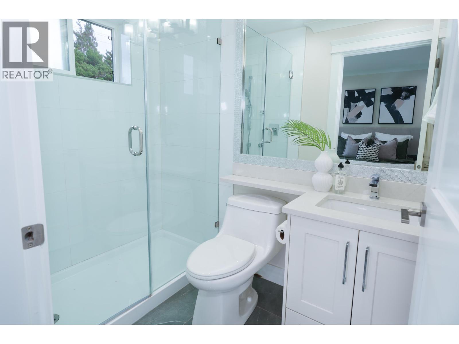 3216 Vimy Crescent, Vancouver, British Columbia  V5M 4B4 - Photo 12 - R3076001