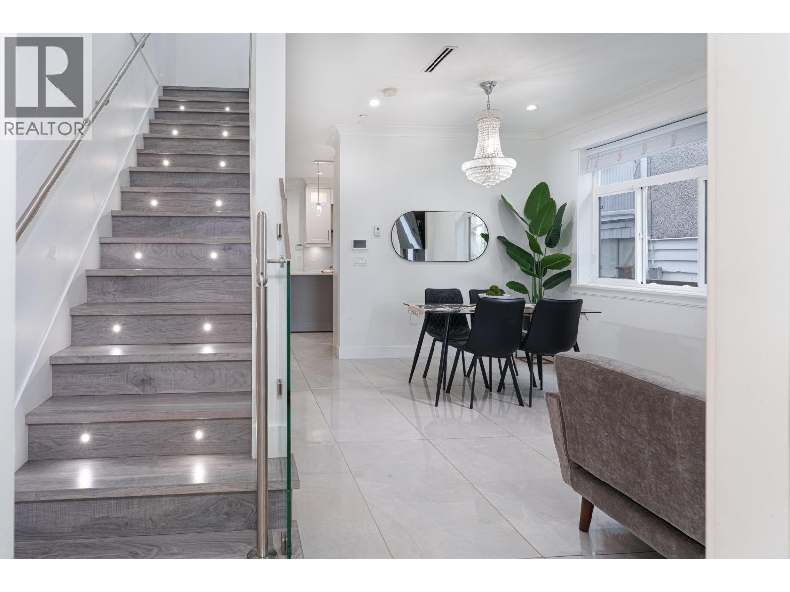 3216 Vimy Crescent, Vancouver, British Columbia  V5M 4B4 - Photo 9 - R3076001