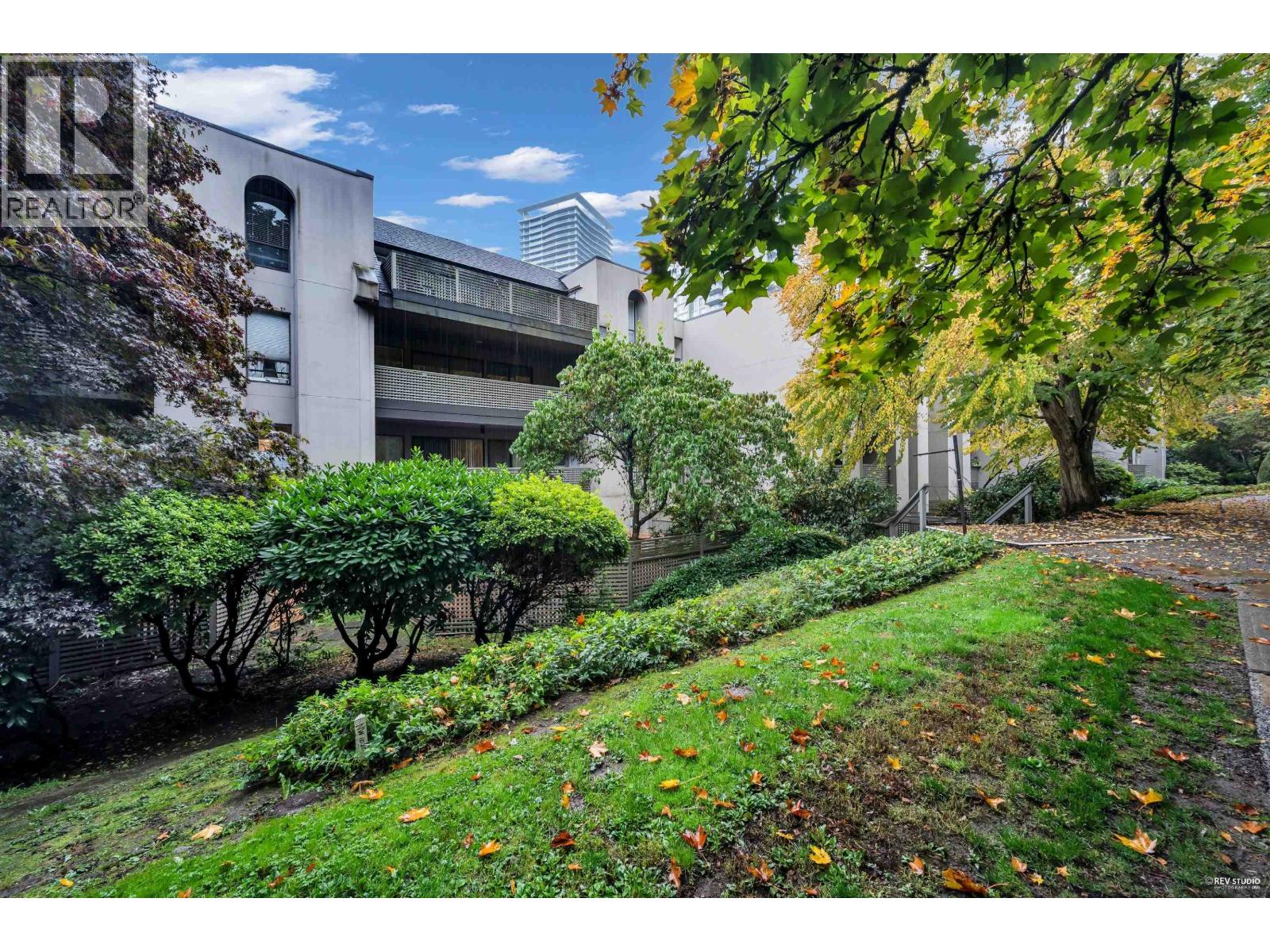 208 1955 Woodway Place, Burnaby, British Columbia  V5B 4S5 - Photo 20 - R3076050