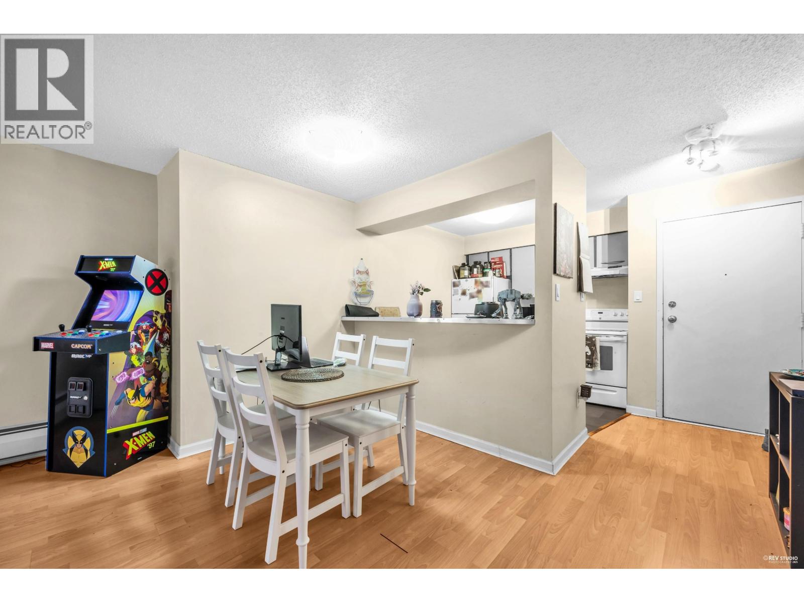 208 1955 Woodway Place, Burnaby, British Columbia  V5B 4S5 - Photo 7 - R3076050