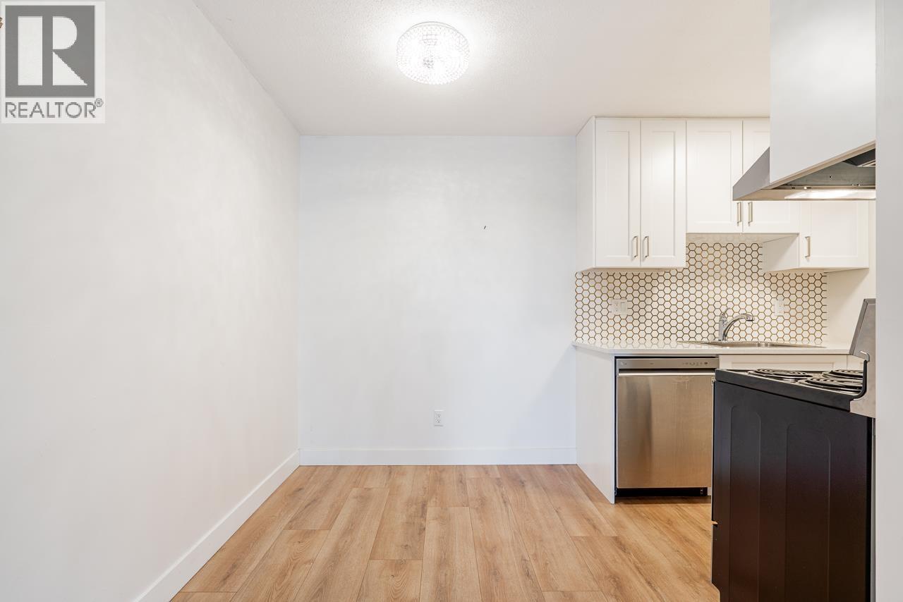 306 505 Ninth Street, New Westminster, British Columbia  V3M 3W6 - Photo 8 - R3076056