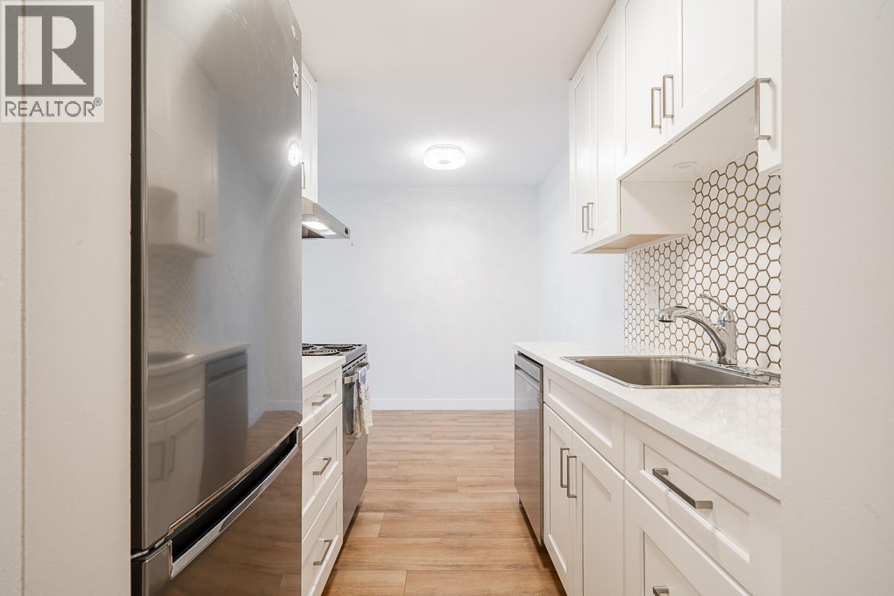 306 505 Ninth Street, New Westminster, British Columbia  V3M 3W6 - Photo 9 - R3076056