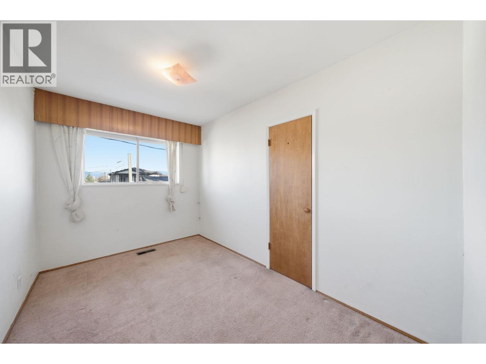 4561 Manor Street, Vancouver, British Columbia  V5R 3X4 - Photo 16 - R3076016