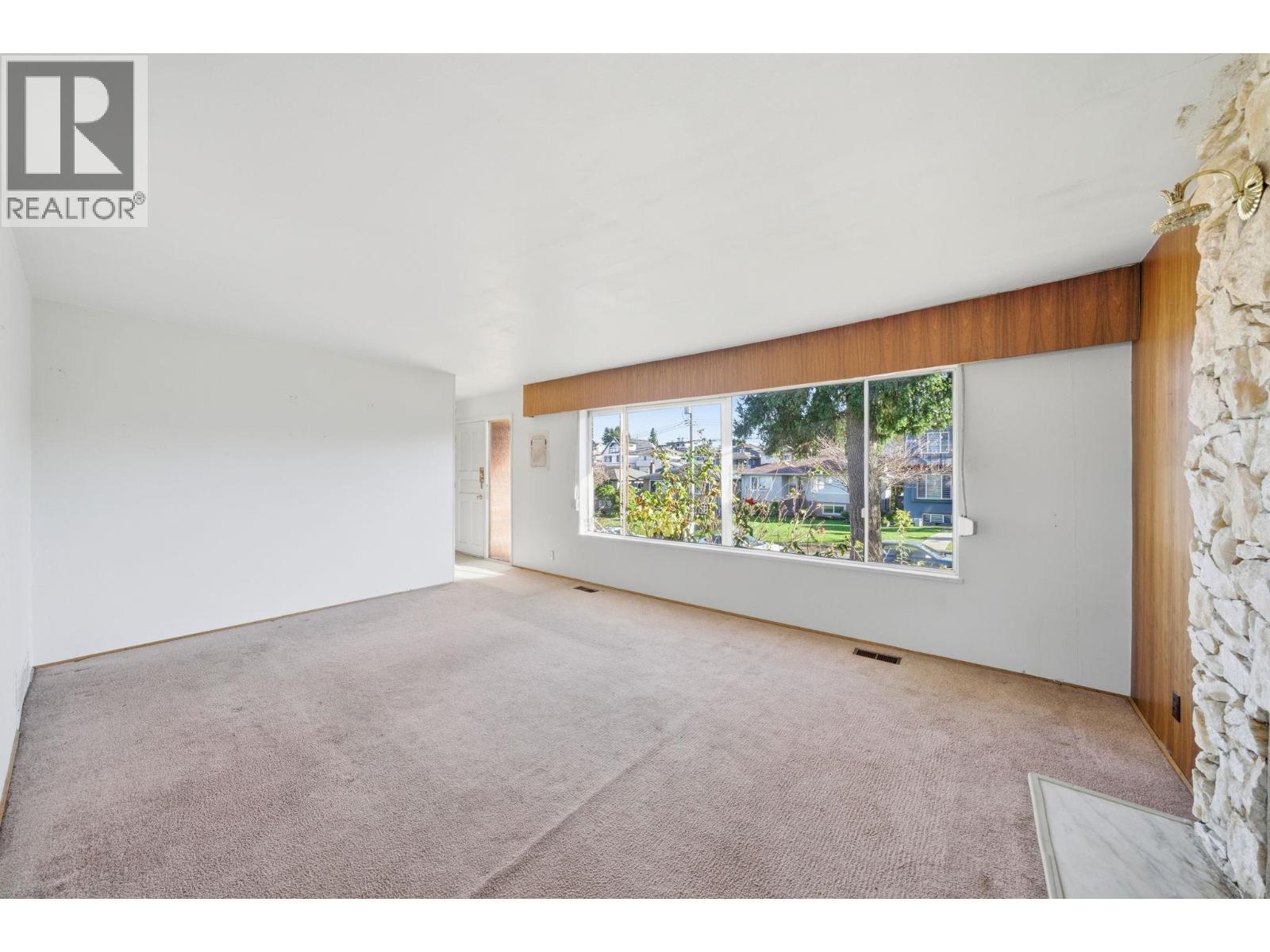 4561 Manor Street, Vancouver, British Columbia  V5R 3X4 - Photo 9 - R3076016