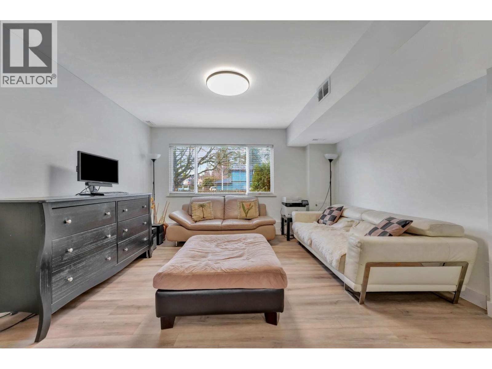 3512 Pearkes Place, Port Coquitlam, British Columbia  V3B 5E5 - Photo 28 - R3076065