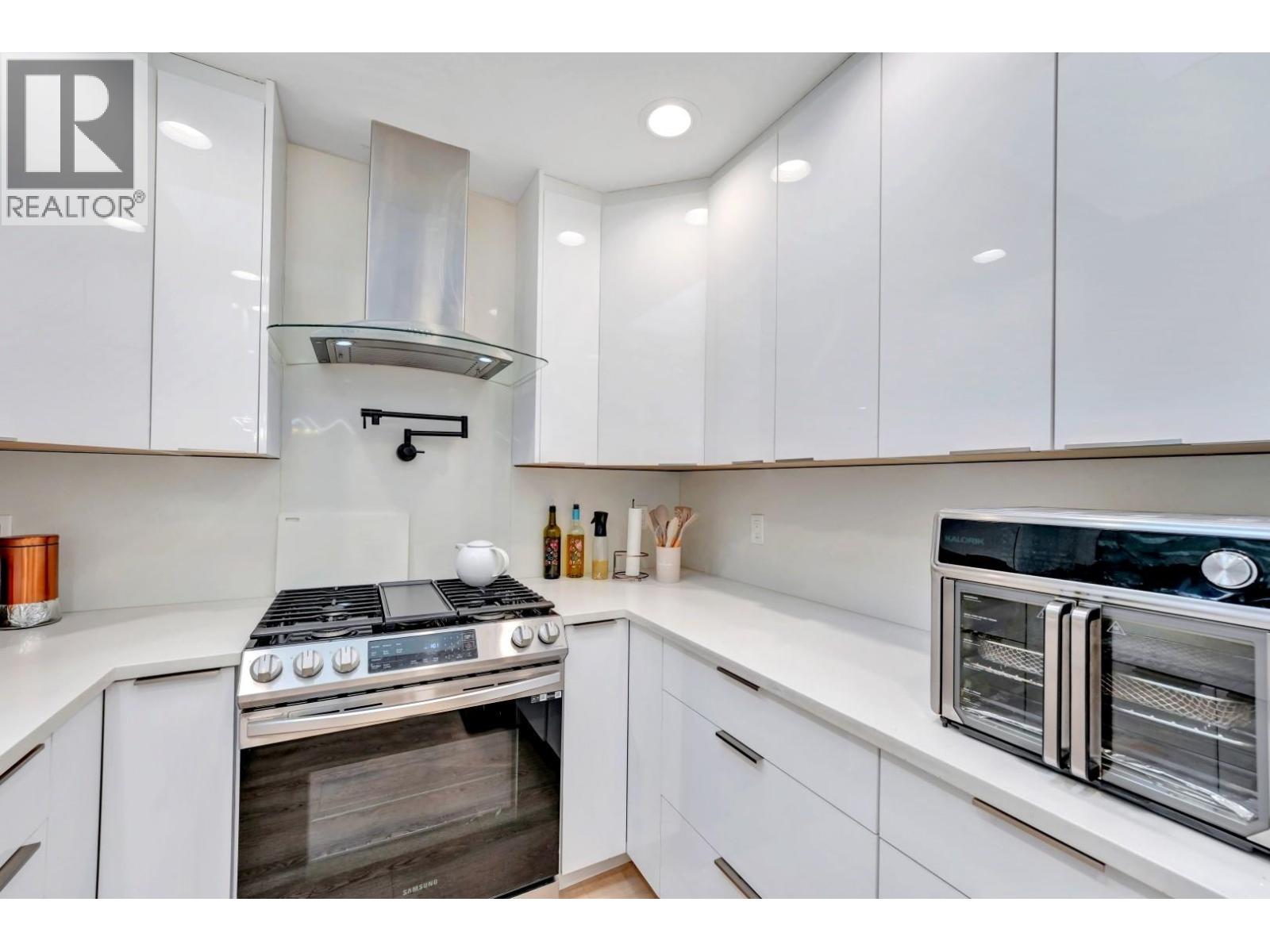 3512 Pearkes Place, Port Coquitlam, British Columbia  V3B 5E5 - Photo 9 - R3076065