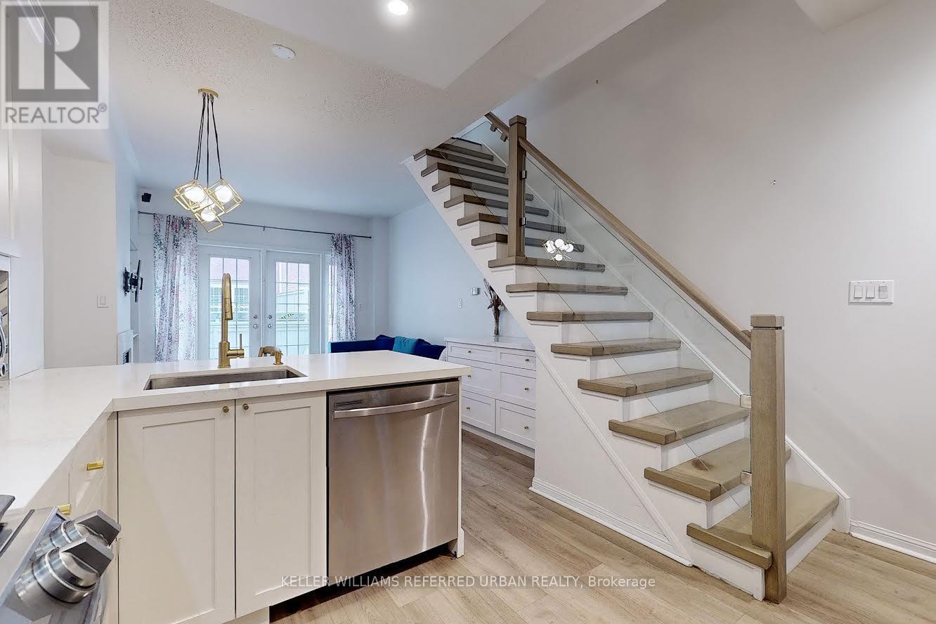 4a Portland Street, Toronto, Ontario  M5V 3N6 - Photo 15 - C12664100