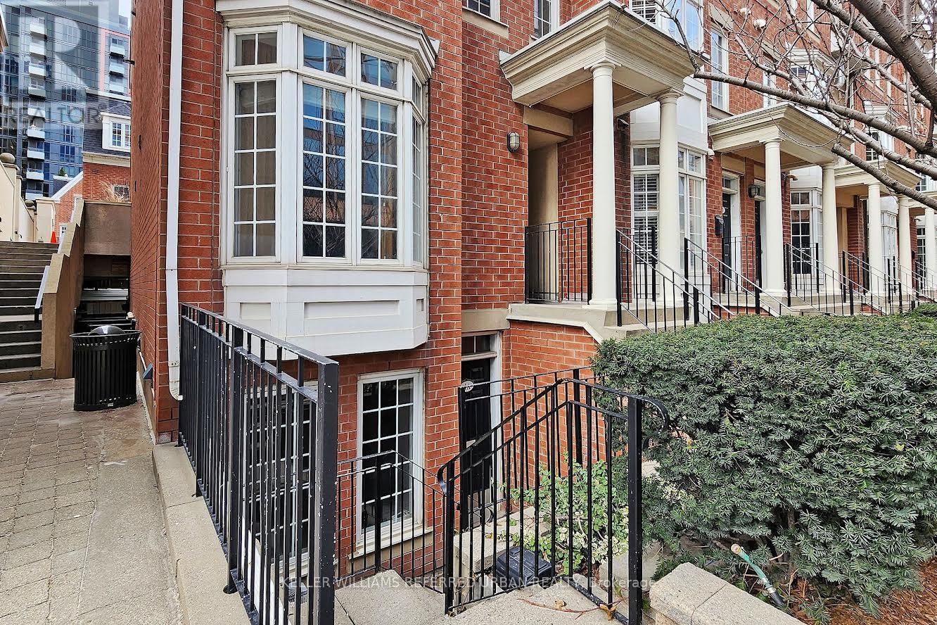 4a Portland Street, Toronto, Ontario  M5V 3N6 - Photo 5 - C12664100