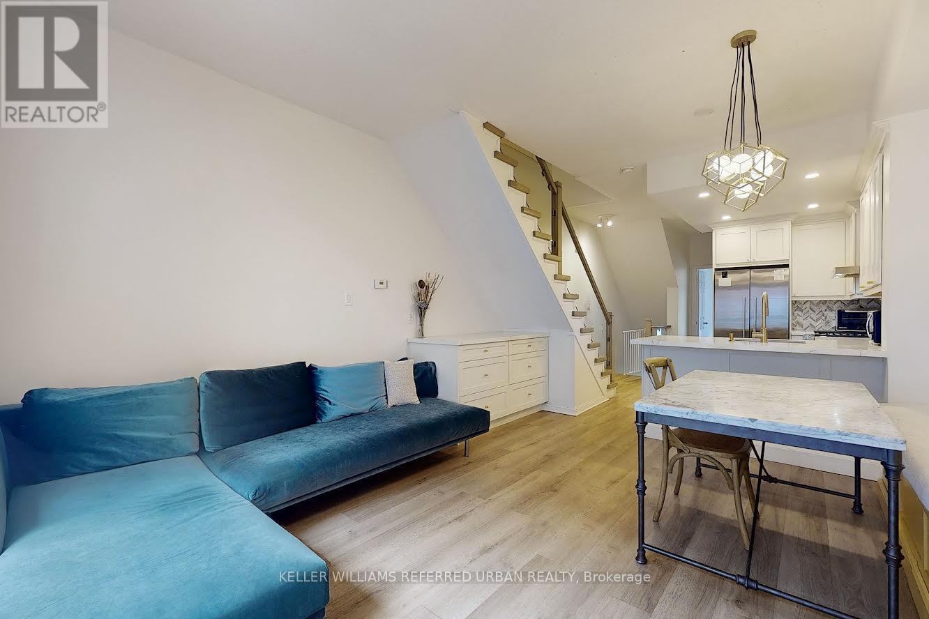 4a Portland Street, Toronto, Ontario  M5V 3N6 - Photo 8 - C12664100