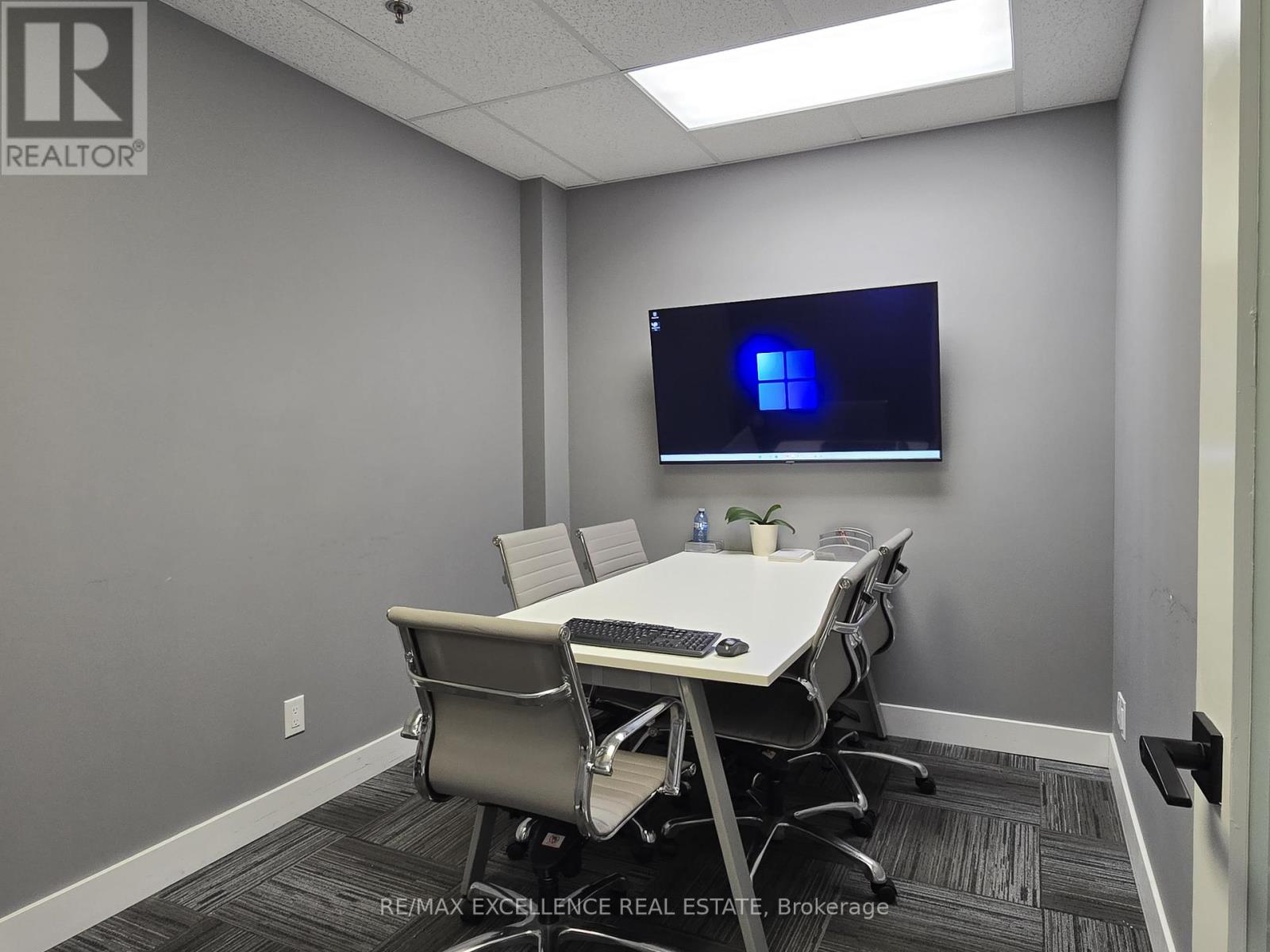 105 - 380 Bovaird Drive E, Brampton, Ontario  L6X 4N1 - Photo 7 - W12663930