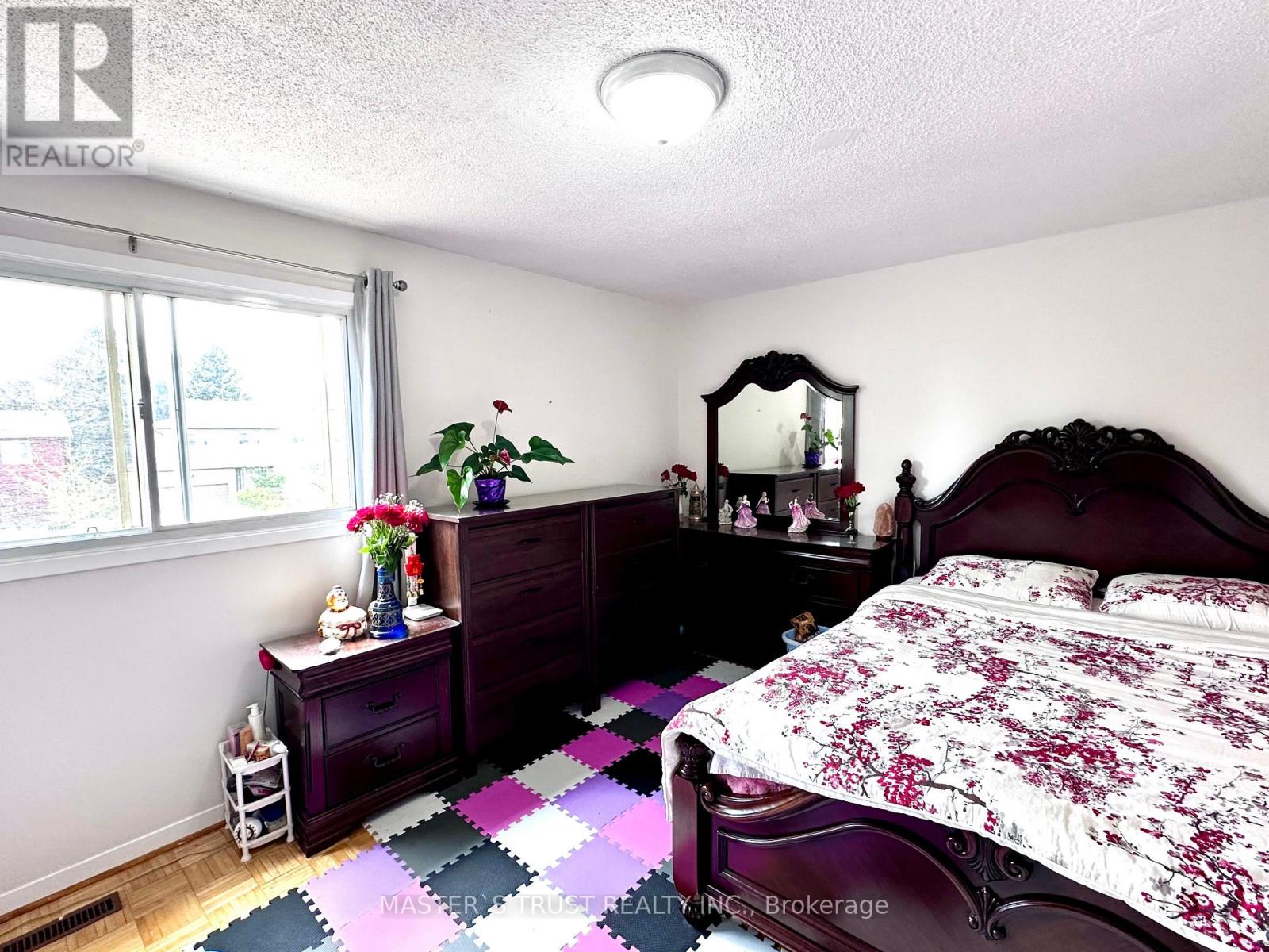 53 Montezuma Trail, Toronto, Ontario  M1V 1K4 - Photo 12 - E12664098