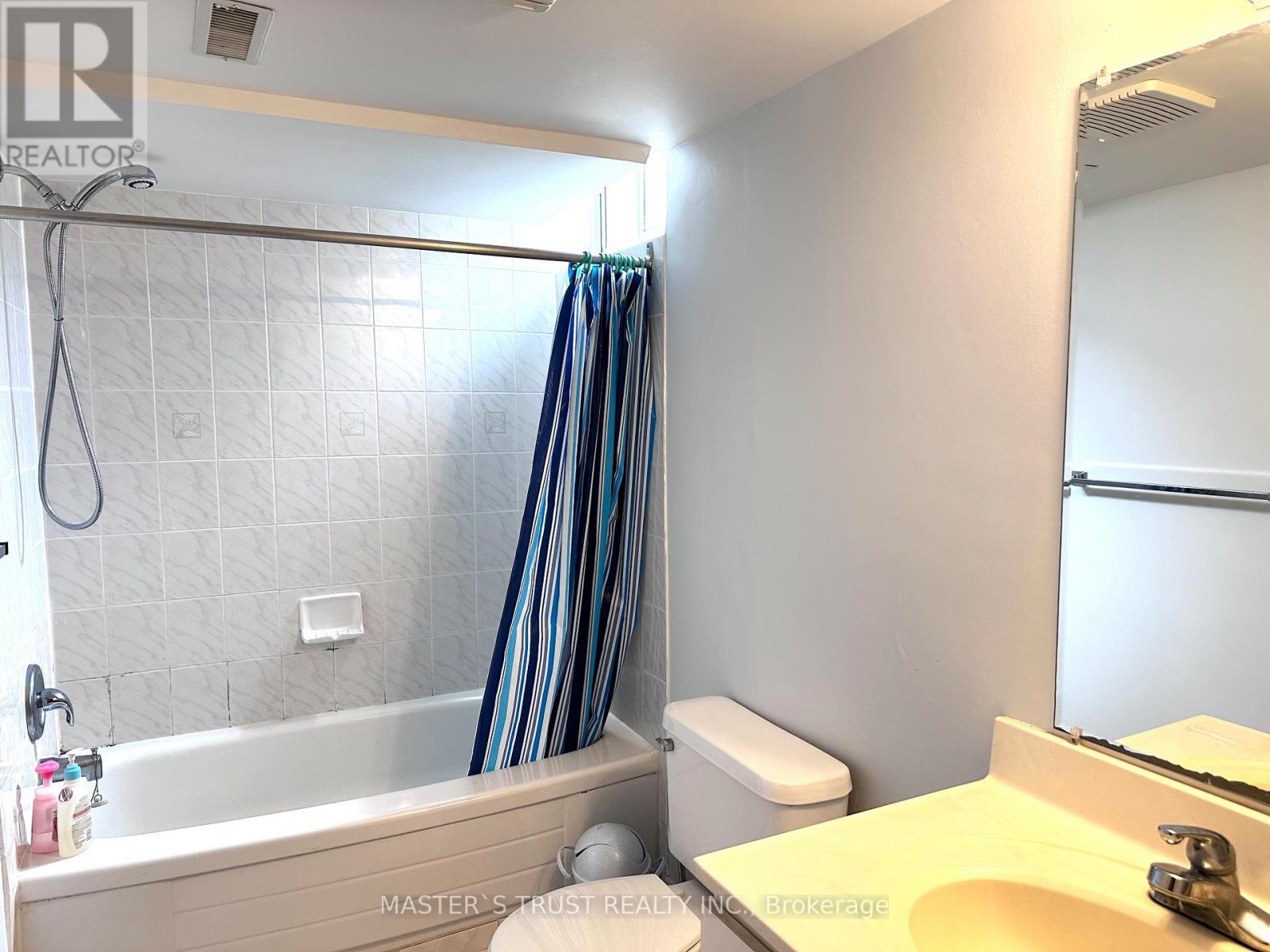 53 Montezuma Trail, Toronto, Ontario  M1V 1K4 - Photo 16 - E12664098